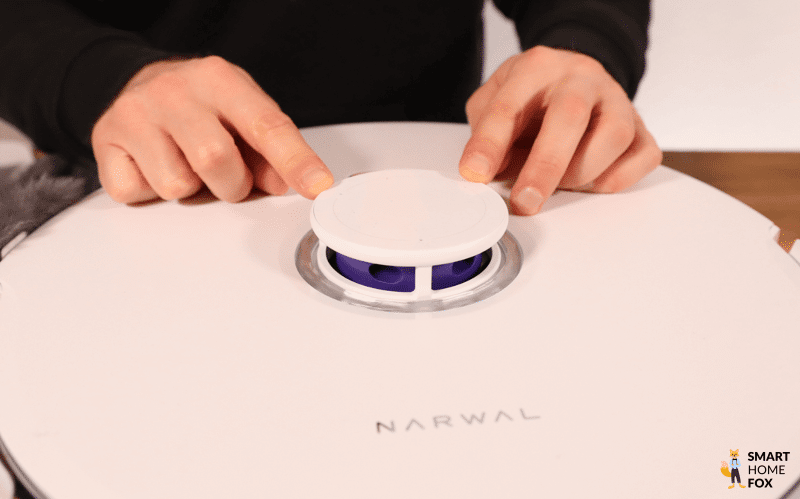 Die Mikrofone im Laserturm des Narwal Freo Z Ultra sind zu sehen.